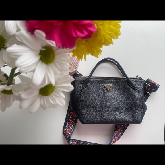 Prada handbag - Picture 9 of 13